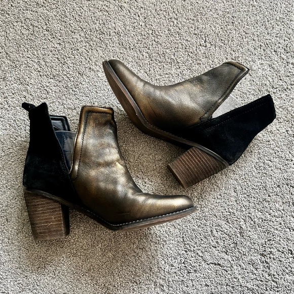Diba True Later On Women’s Size 9 Black Leather & Suede Heel Ankle Boots Booties - Picture 2 of 5